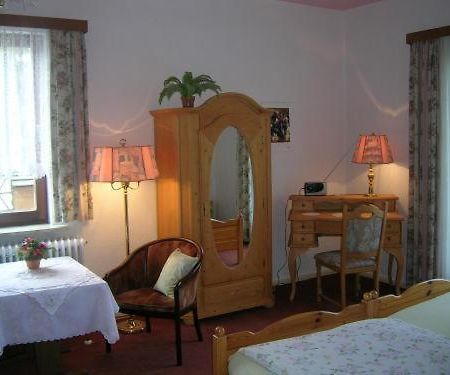 Suedharz-Pension Bad Sachsa Rom bilde